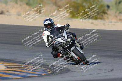 media/Dec-18-2022-SoCal Trackdays (Sun) [[8099a50955]]/Turn 10 (140pm)/